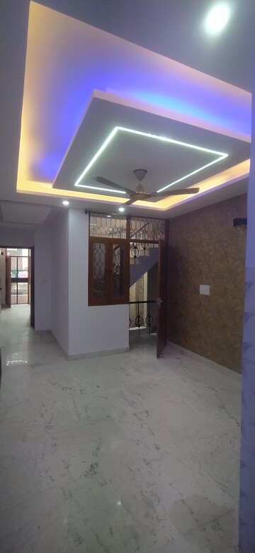 2 BHK Builder Floor For Rent in Khirki Extension