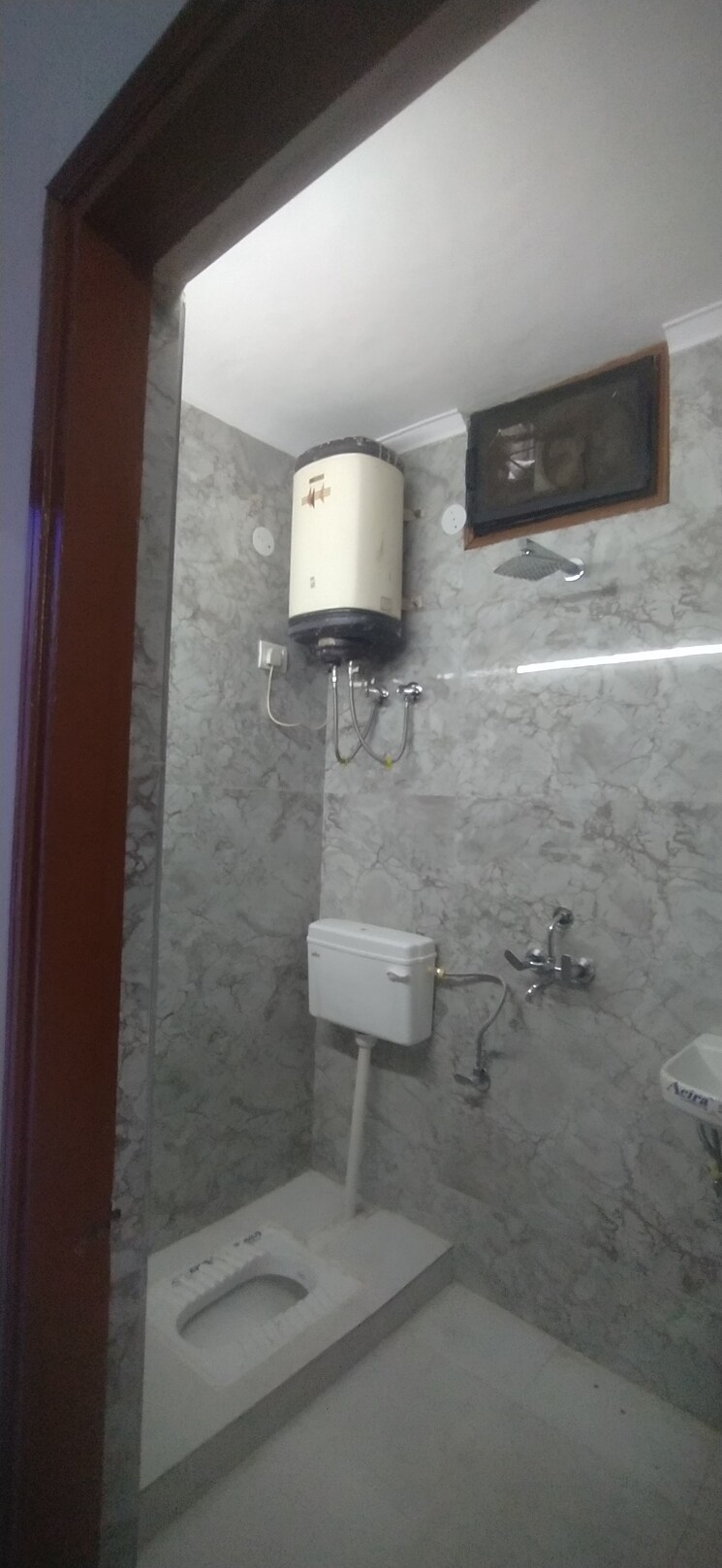 Bathroom, khirki extension 2 Bedroom 700 Sq.Ft. Builder Floor In Khirki Extension Delhi 9491085