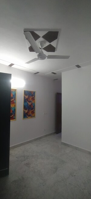 Furnished Amenities in 2 BHK Builder Floor at Khirki Extension – for Rent