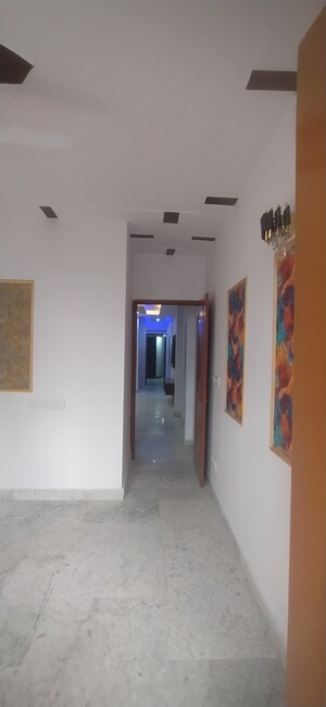 Furnished Amenities in 2 BHK Builder Floor at Khirki Extension – for Rent