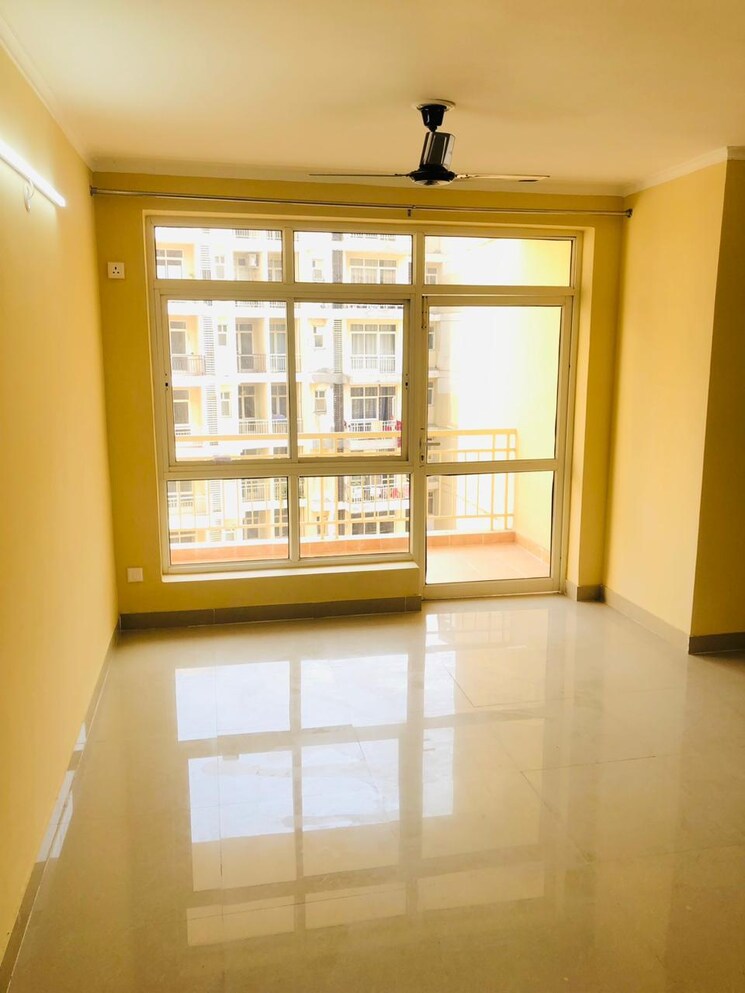 Room, signature-global-the-millennia 2 Bedroom 644 Sq.Ft. Apartment In Sector 37d Gurgaon 9491098