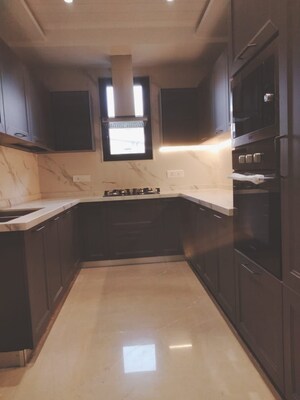 Kitchen in 3 BHK Builder Floor at DLF Atria, Dlf Phase ii – for Rent