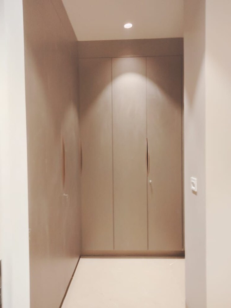 Room, dlf-atria 3 Bedroom 250 Sq.Ft. Builder Floor In Dlf Phase ii Gurgaon 9491155