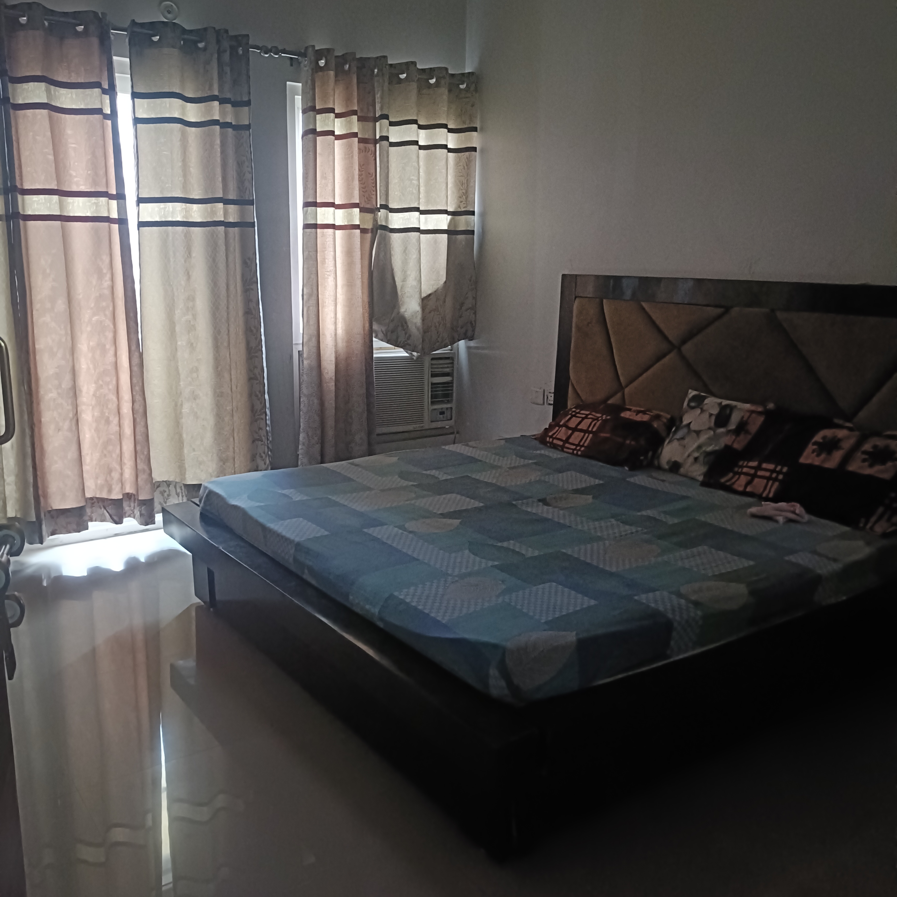 2 BHK + Pooja Room Apartment For Rent in UPAVP Ganga Yamuna And Hindon Enclave