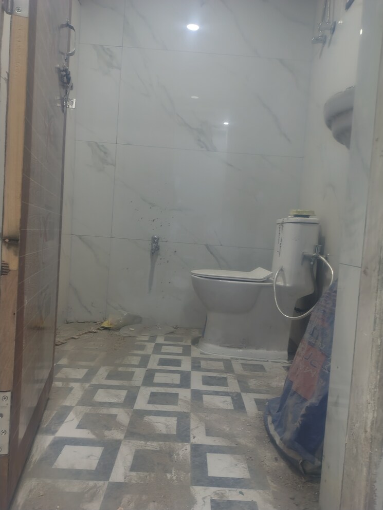Bathroom, krc-apartments 2 Bedroom 950 Sq.Ft. Builder Floor In Sector 49 Noida 9491130