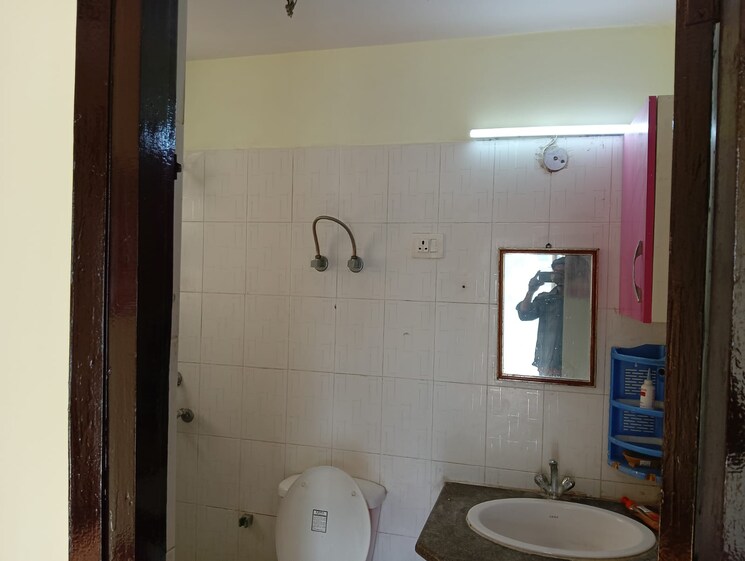 Bathroom, omaxe-new-heights 3 Bedroom 946 Sq.Ft. Apartment In Sector 78 Faridabad 9491195