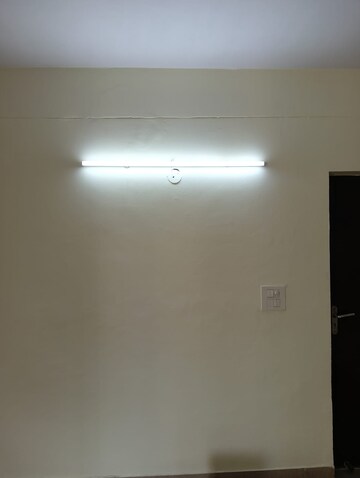 Room in 3 BHK Apartment at Omaxe New Heights, Sector 78 – for Sale