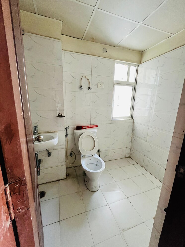 Bathroom, vvip-addresses 4 Bedroom 2625 Sq.Ft. Apartment In Raj Nagar Extension Ghaziabad 9492237