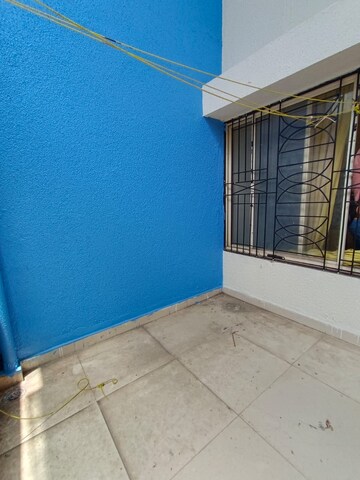 Room in 2 BHK Apartment at Sai Dham CHS Pimpri, Pimpri Chinchwad Pcmc – for Rent