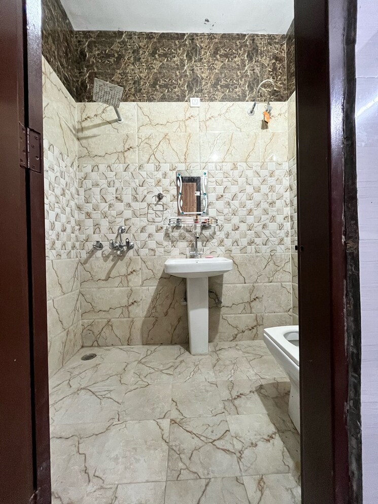 Bathroom, sector 127 2 Bedroom 1000 Sq.Ft. Villa In Sector 127 Mohali 9492566