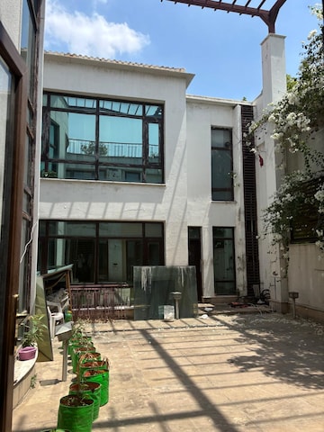 6 BHK Villa – Exterior View View at Jaypee Greencrest Homes, Jaypee Greens Sports City - for Sale