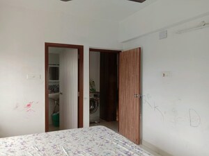 Room in 2 BHK Builder Floor at Dilshad Garden – for Rent
