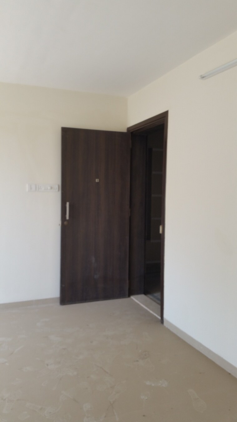 Room, kakad-paradise-phase-2 1 Bedroom 405 Sq.Ft. Apartment In Mira Road East Thane 9492642