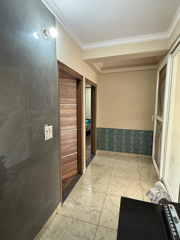 undefined, sector 55 1.5 Bedroom 1050 Sq.Ft. Builder Floor In Sector 55 Gurgaon 9492662