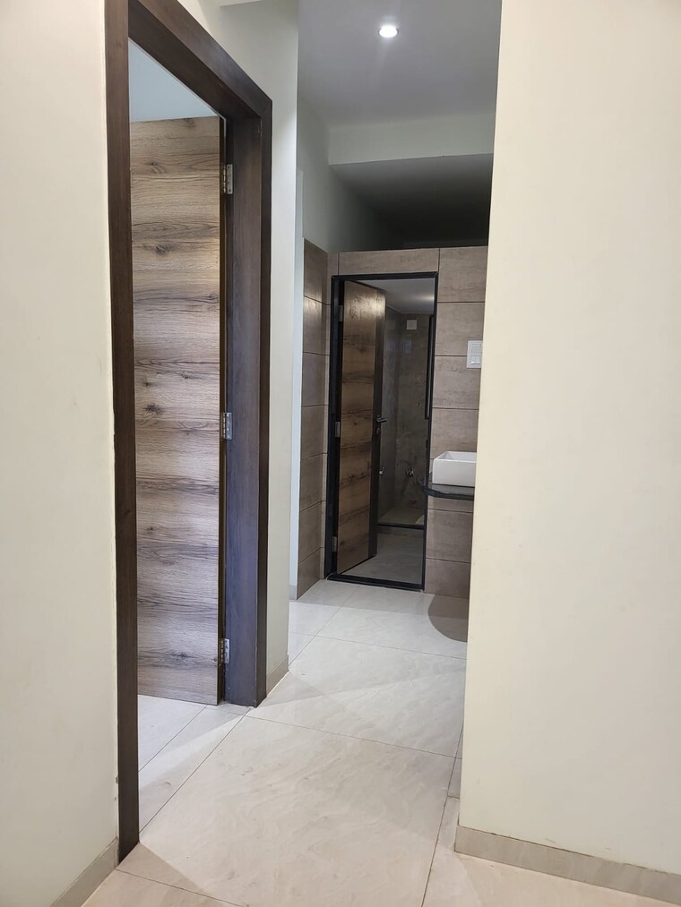 Room, hiranandani-meadows 3 Bedroom 1825 Sq.Ft. Apartment In Manpada Thane 9492661