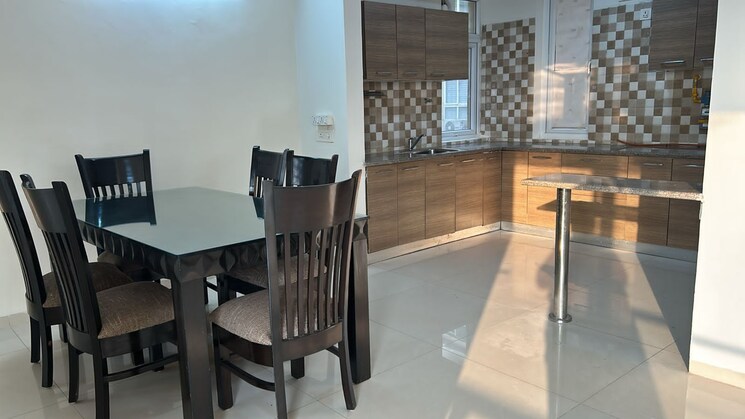 Living Room, tulip-violet 4 Bedroom 2010 Sq.Ft. Apartment In Sector 69 Gurgaon 9492691