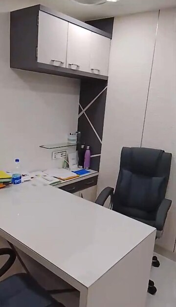  Office Space For Rent in Bbd Bagh