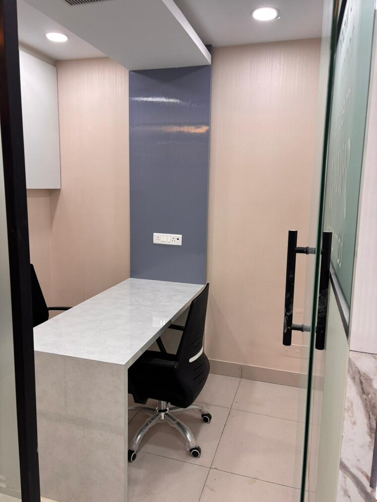 Team Area, new town Commercial Office Space 665 Sq.Ft. In New Town Kolkata 9492728