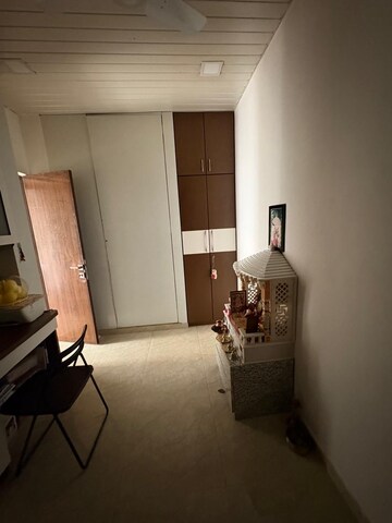  2 BHK Apartment at Hiranandani Castle Rock, Powai – for Rent