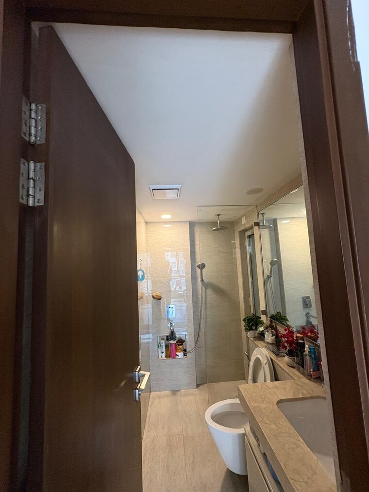 Bathroom, hiranandani-castle-rock 2 Bedroom 750 Sq.Ft. Apartment In Powai Mumbai 9492717