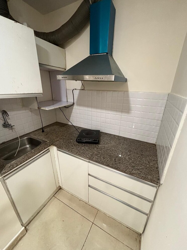 Kitchen, maya-garden-city 1 Bedroom 610 Sq.Ft. Apartment In Lohgarh Zirakpur 9492800