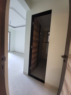 Building Lobby in 3 BHK Apartment at Sheth Vasant Lawns, Laxmi Nagar – for Rent