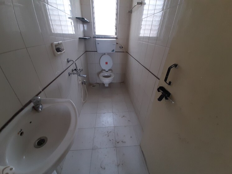 Bathroom, sinhagad 2 Bedroom 900 Sq.Ft. Apartment In Sinhagad Pune 9492808