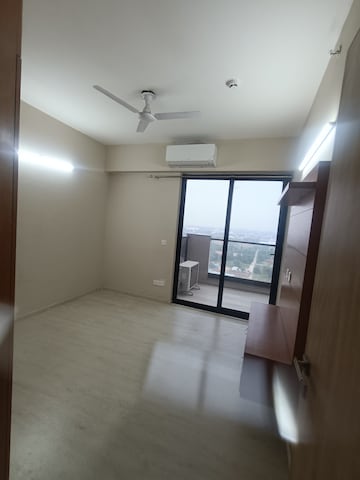 Room in 2 BHK Apartment at M3M Skywalk, Sector 74 – for Rent
