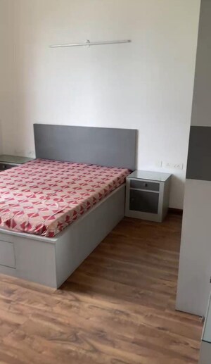 4 BHK Apartment For Rent in Em Bypass