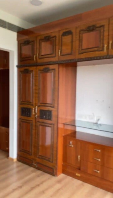 Furnished Amenities in 4 BHK Apartment at Em Bypass – for Rent