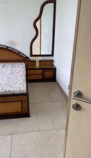 Furnished Amenities in 4 BHK Apartment at Em Bypass – for Rent