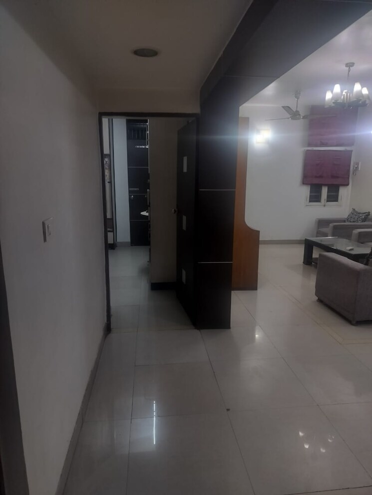 undefined, east of kailash 2 Bedroom 1200 Sq.Ft. Builder Floor In East Of Kailash Delhi 9492854