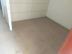 Room in 2 BHK Apartment at Sinhagad – for Rent