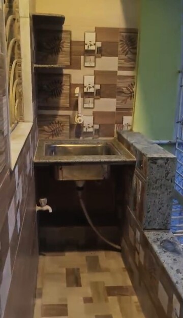 Team Area in 3 BHK Apartment at New Town – for Rent