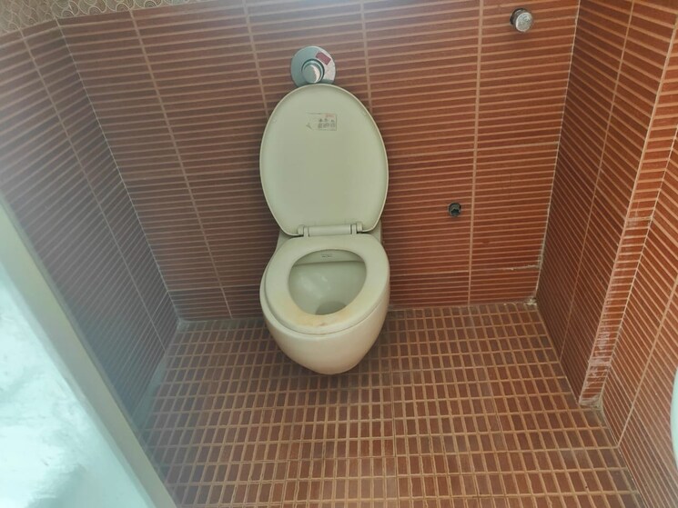 Bathroom, nanded-city 3 Bedroom 1600 Sq.Ft. Apartment In Sinhagad Road Pune 9492906