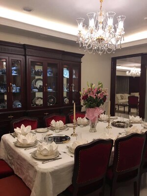 Living Room in 4 BHK Apartment at Maker Tower, Cuffe Parade – for Sale