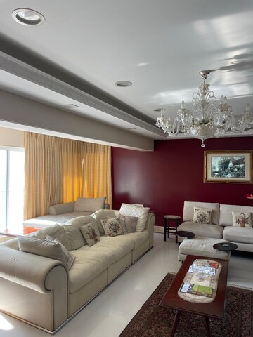 Living Room in 4 BHK Apartment at Maker Tower, Cuffe Parade – for Sale