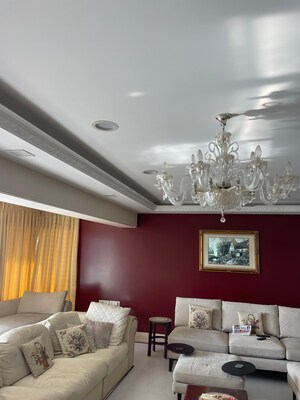 Living Room in 4 BHK Apartment at Maker Tower, Cuffe Parade – for Sale