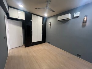 Room in 3 BHK Apartment at Sobha City Gurgaon, Sector 108 – for Rent