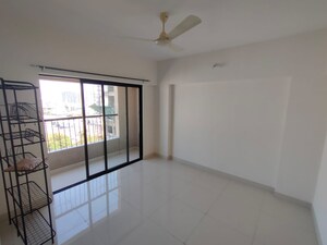 Room in 1 BHK Apartment at Kumar Palaash A, Wadgaon Sheri – for Rent