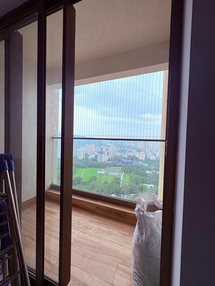 Balcony, raymond-the-address 2 Bedroom 675 Sq.Ft. Apartment In Pokhran Road No Two Thane 9493020