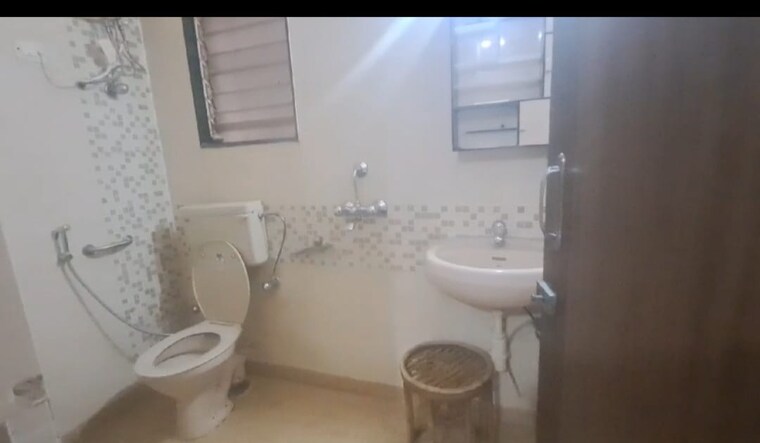 Bathroom, raunak-park 2 Bedroom 930 Sq.Ft. Apartment In Kokanipada Thane 9493053