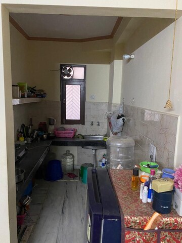 Bathroom in 1.5 BHK Builder Floor at Mayur Vihar – for Rent