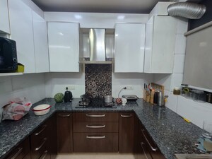 Kitchen in 2.5 BHK Apartment at Mayur Vihar Phase 1 Extension – for Rent