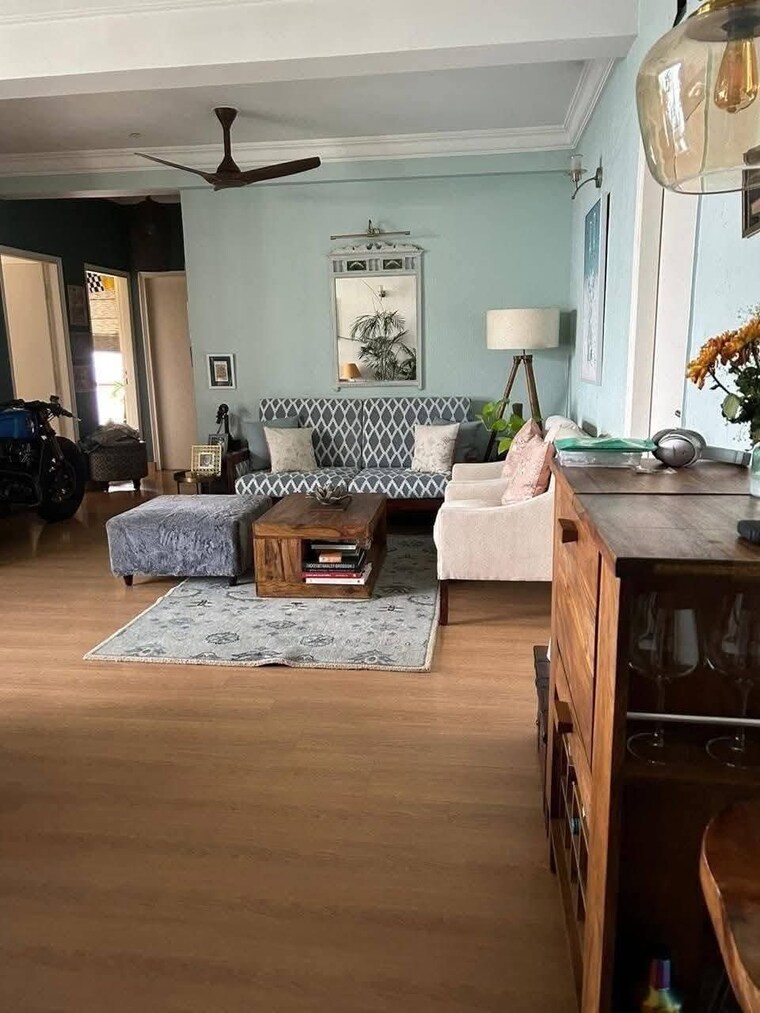 Living Room, dlf-regency-park-ii 3 Bedroom 1777 Sq.Ft. Apartment In Sector 27 Gurgaon 9493113