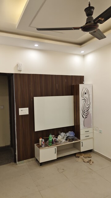 Furnished Amenities in 2 BHK Apartment at Pyramid Pride, Sector 76 – for Rent