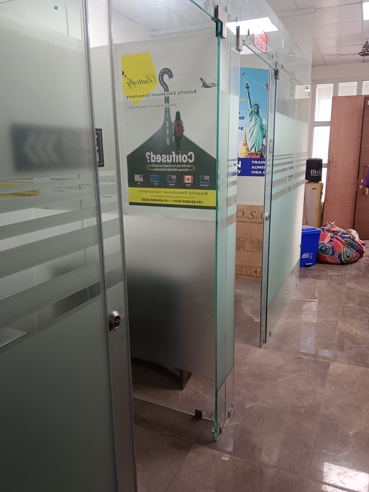 undefined, sector 79 Commercial Office Space 200 Sq.Yd. In Sector 79 Faridabad 9493117