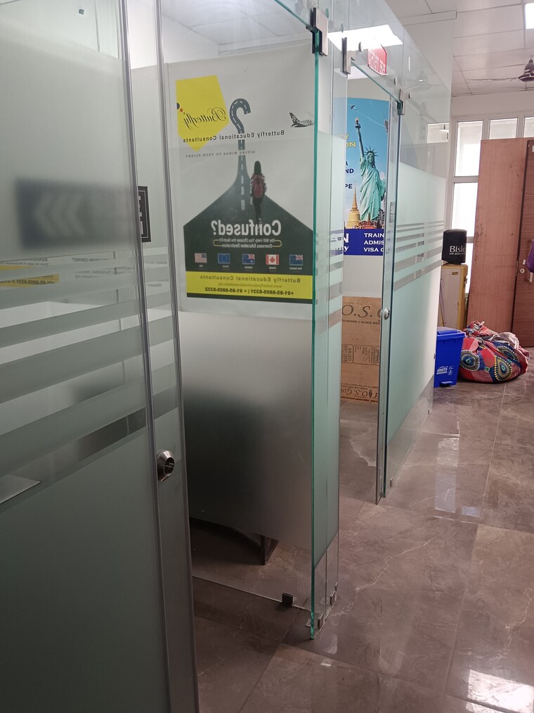 undefined, sector 79 Commercial Office Space 200 Sq.Yd. In Sector 79 Faridabad 9493117