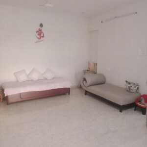 Furnished Amenities in 2 BHK Apartment at K Raheja Vistas, Powai – for Rent