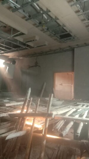 Furnished Amenities in 4 BHK Builder Floor at Nehru Nagar Iii – for Sale